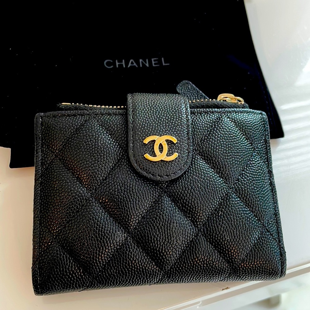 CHANEL Small Zip Wallet